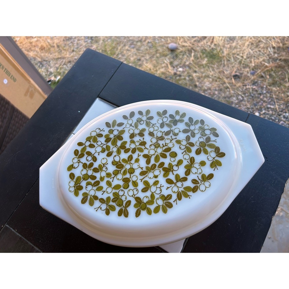 Vintage Pyrex Verde 045 2.5 Qt Oval Casserole 945-C Berry Lid Avocado Green